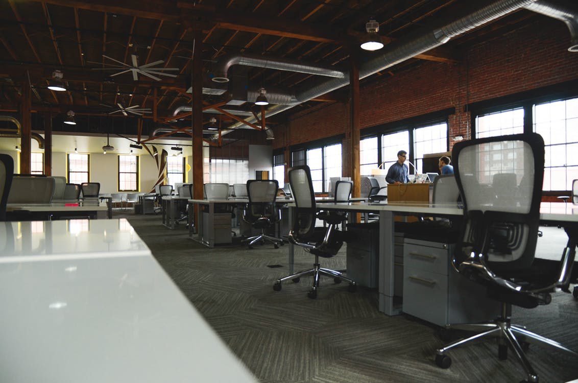 4 Tips for Choosing Commercial Carpet Tiles 2 Office with carpet tiles