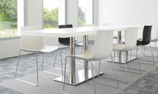 4 Tips for Choosing Commercial Carpet Tiles