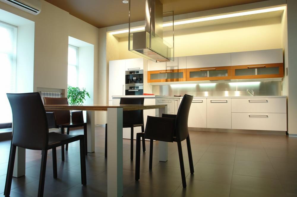 4 Signs That You Urgently Need a Kitchen Remodel 2 White Kitchen Design
