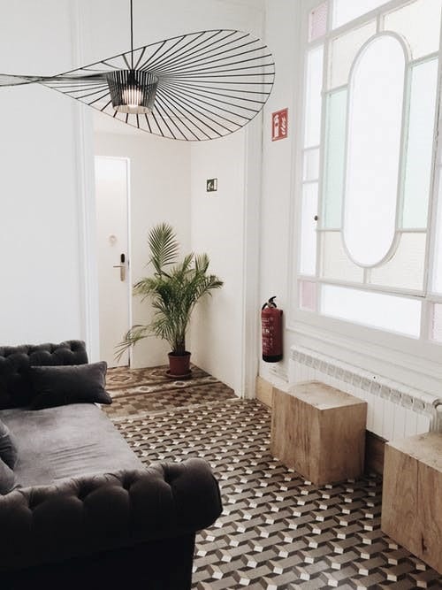4 Interior Flooring Trends Not to Miss Out on in 2024 5 Living Room With Pattern Flooring