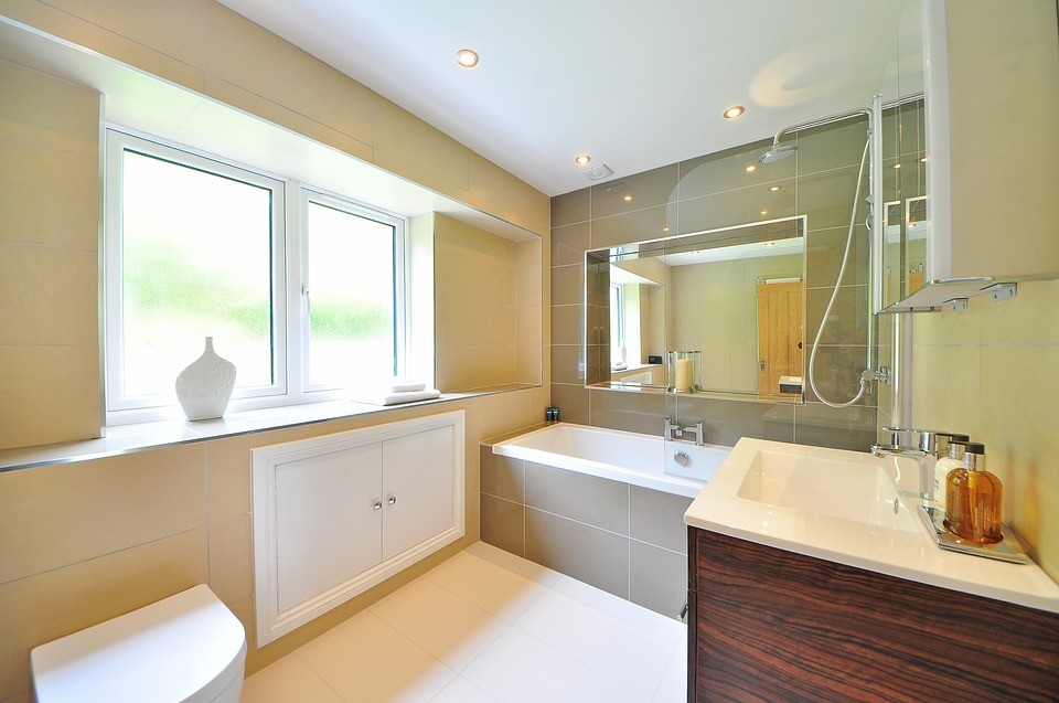 How to Revive an Old Vinyl Tile Floor? 2 Beautiful vinyl tiles in a bathroom in the UK.