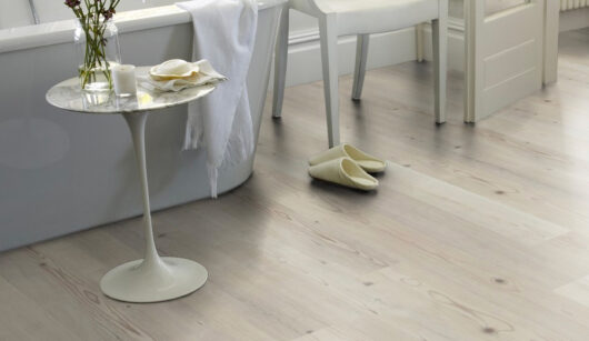 Karndean Knight Tile - Grey Scandi Pine KP131