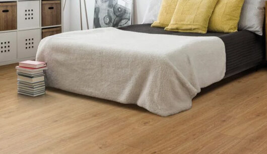 Polyflor Secura PUR - Honey Blushed Oak 2162
