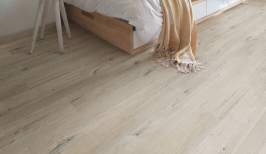 Quick-Step Livyn Alpha - Cotton Oak White Blush AVMP40200