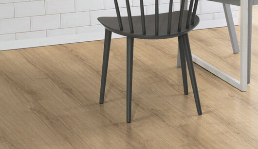 Egger Pro 8mm Classic - Light Brown Sherman Oak EPL204