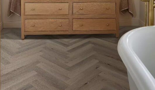 Polyflor Colonia - Fairmont Oak Large Parquet 4648