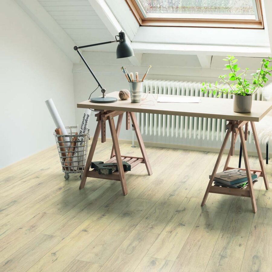 Egger Home 8mm – Parquet Oak EHL039