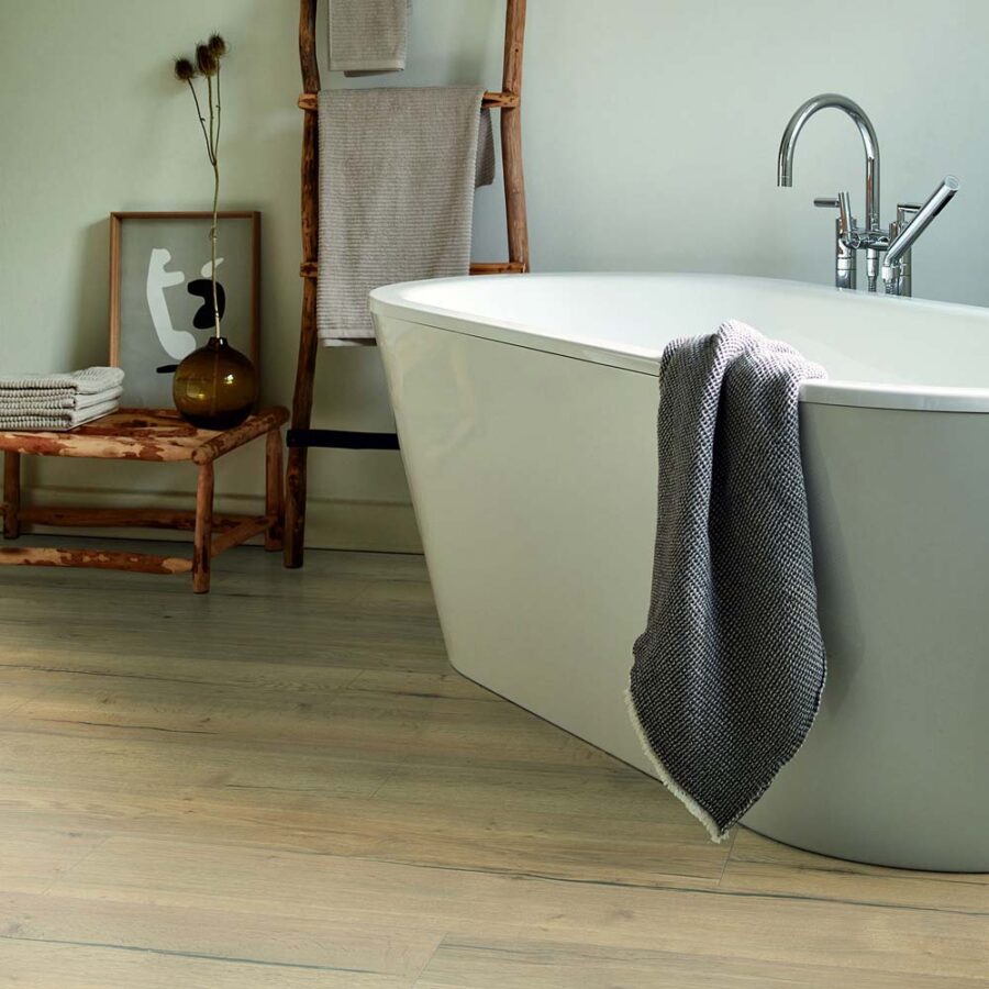 Egger Aqua+ 8mm – Natural Creston EHL106