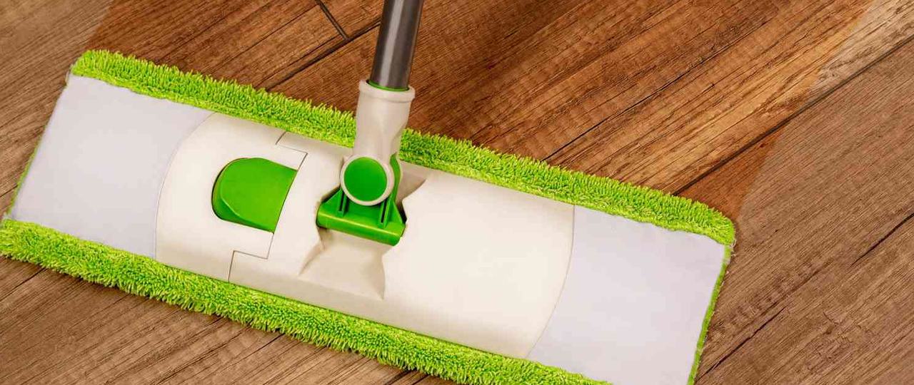 How to clean laminate floors 1 howtocleanlaminate