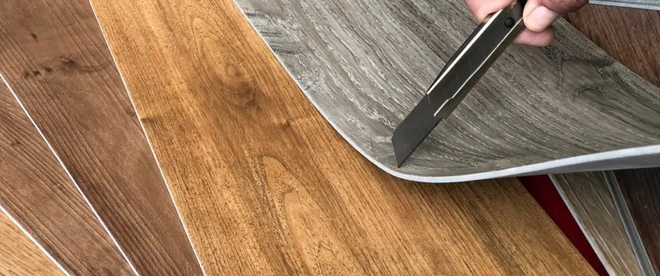 How to cut LVT flooring 1 cutting lvt
